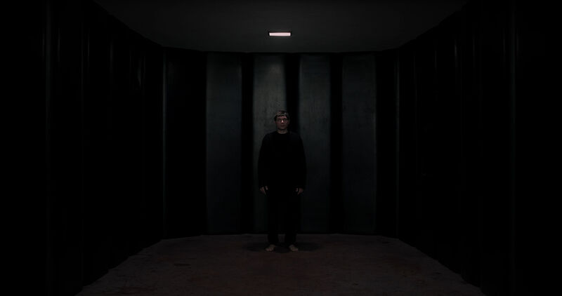 Inside: Jakob Gruhl "structure of myself" Gvoon / Arthur Schmidt / From inside a black Stasi rubber cell (Rec. 01.01 02-03.10.2023)