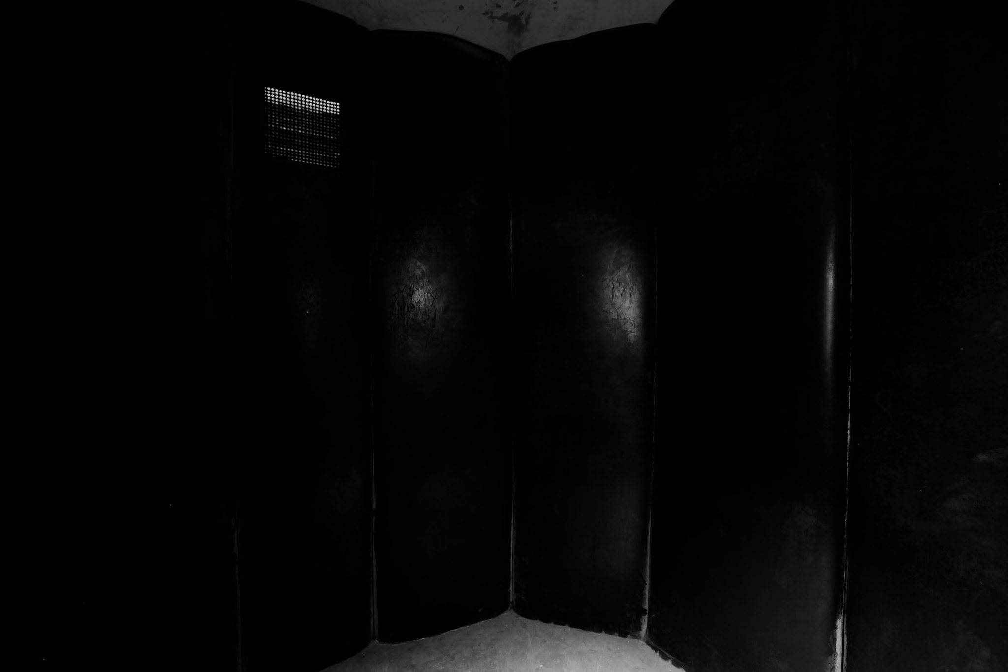 Aufnahmen vom 30.12.2011 des Raums 2 im Kellergeschoss des Nordflügels der zentralen Untersuchungshaftanstalt des Ministerium für Staatssicherheit der Deutschen Demokratischen Republik in Berlin-Hohenschönhausen, Foto 165