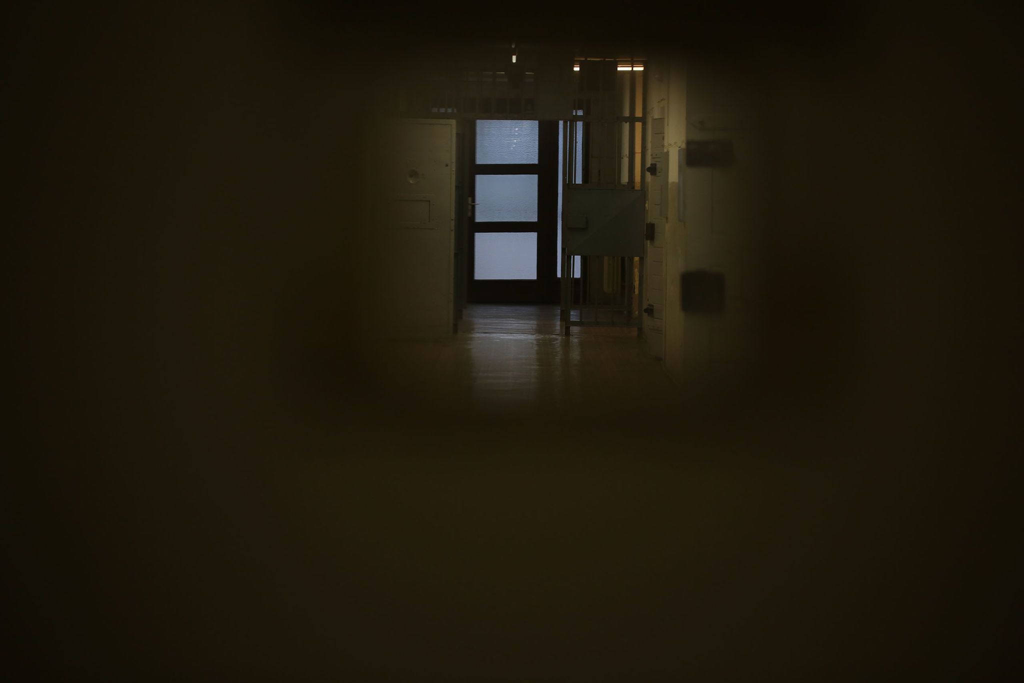 Aufnahmen vom 25.12.2012 des Raums 11 im Erdgeschoss des Nordflügels der zentralen Untersuchungshaftanstalt des Ministerium für Staatssicherheit der Deutschen Demokratischen Republik in Berlin-Hohenschönhausen, Foto 1800