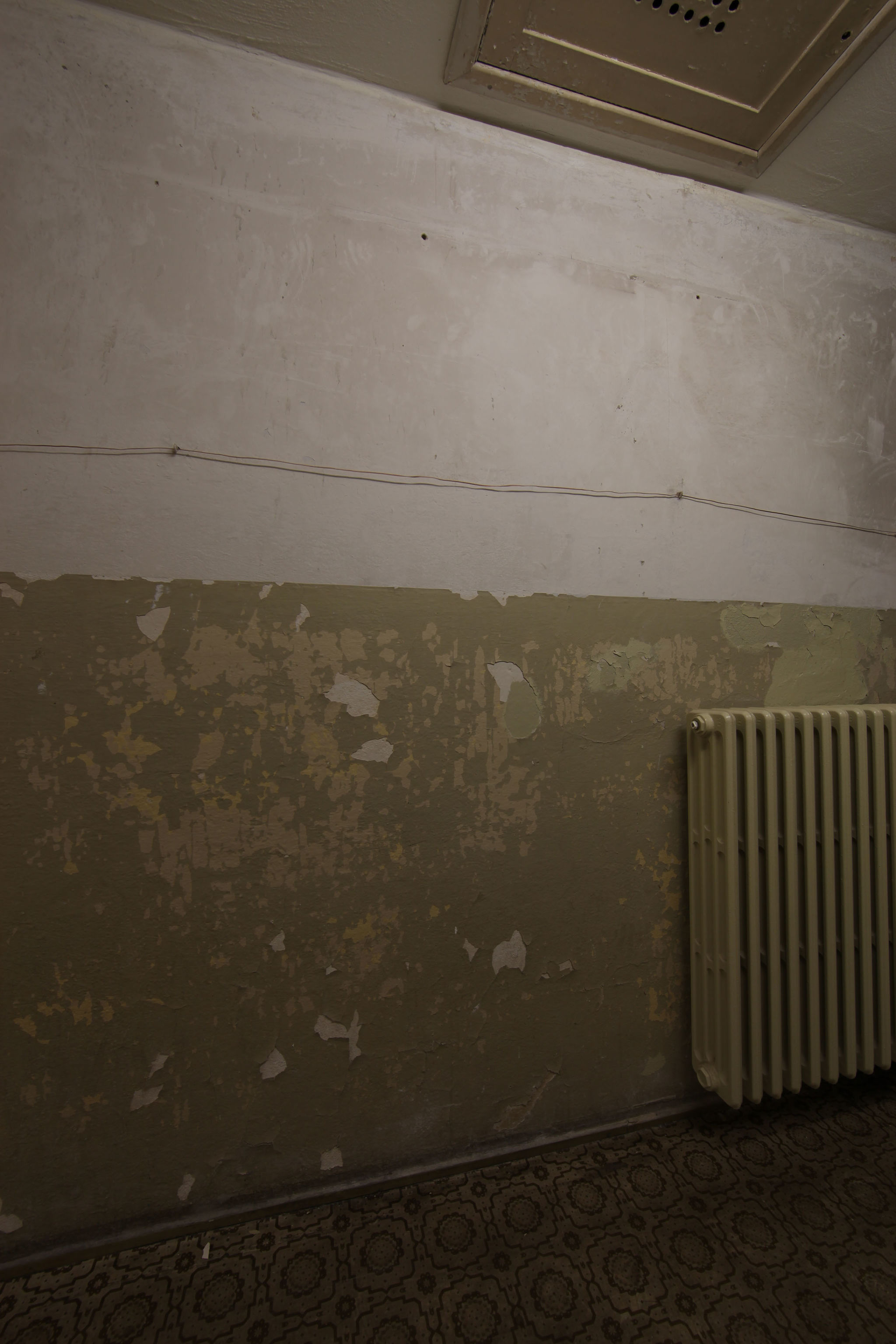 Aufnahmen vom 1.4.2013 des Raums 13 im Erdgeschoss des Nordflügels der zentralen Untersuchungshaftanstalt des Ministerium für Staatssicherheit der Deutschen Demokratischen Republik in Berlin-Hohenschönhausen, Foto 2