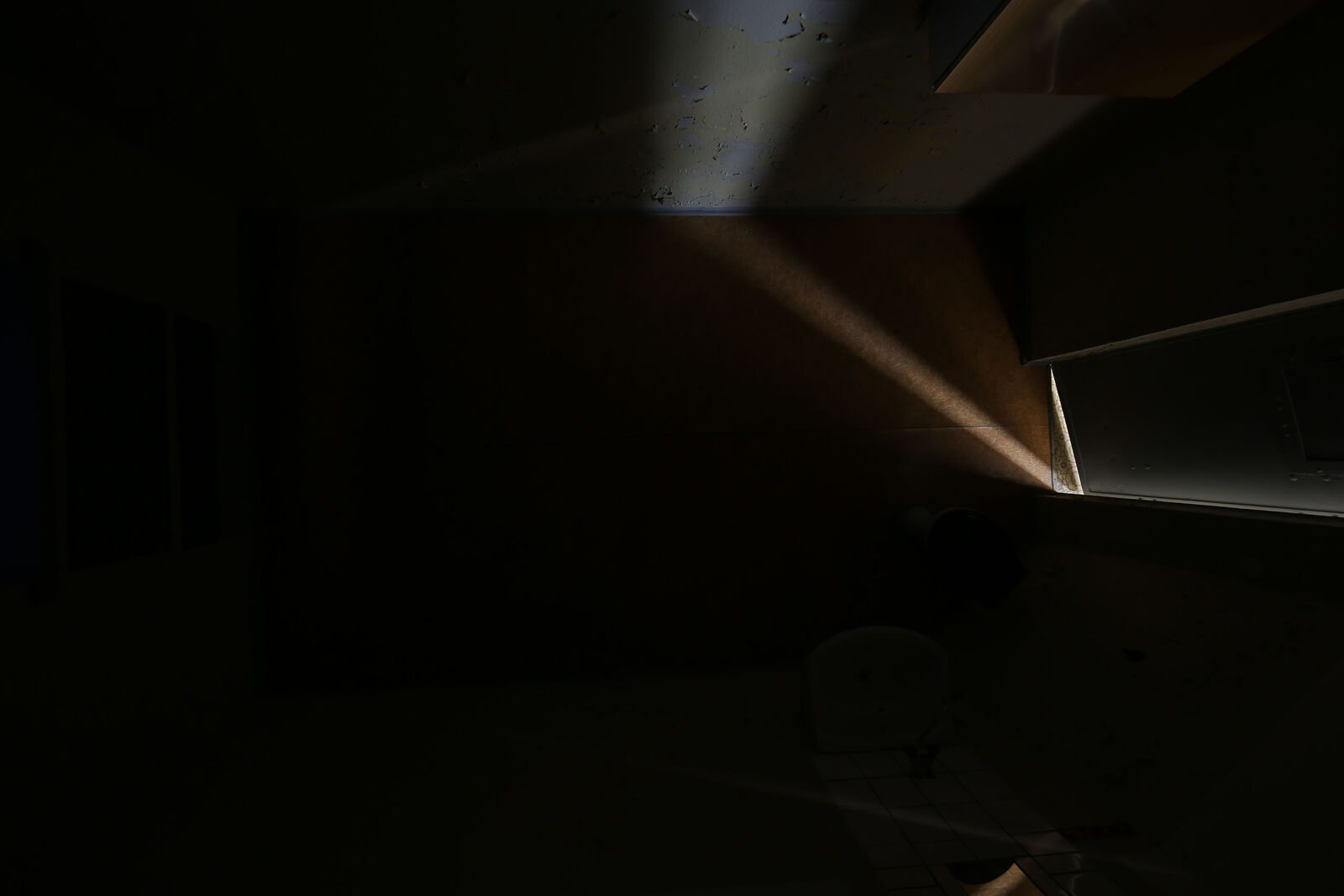 Aufnahmen vom 10.7.2013 des Raums 102 im Erdgeschoss des Nordflügels der zentralen Untersuchungshaftanstalt des Ministerium für Staatssicherheit der Deutschen Demokratischen Republik in Berlin-Hohenschönhausen, Foto 44