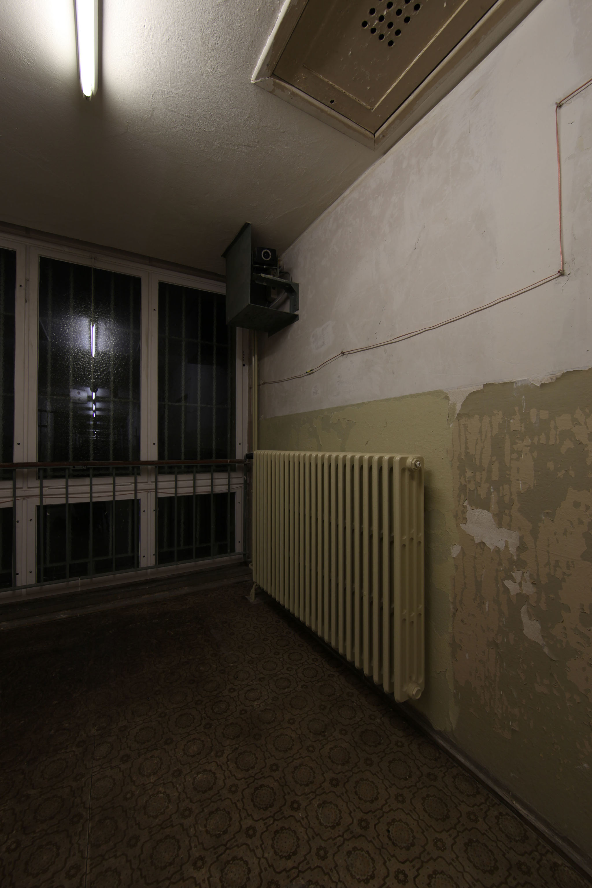 Aufnahmen vom 1.4.2013 des Raums 13 im Erdgeschoss des Nordflügels der zentralen Untersuchungshaftanstalt des Ministerium für Staatssicherheit der Deutschen Demokratischen Republik in Berlin-Hohenschönhausen, Foto 9