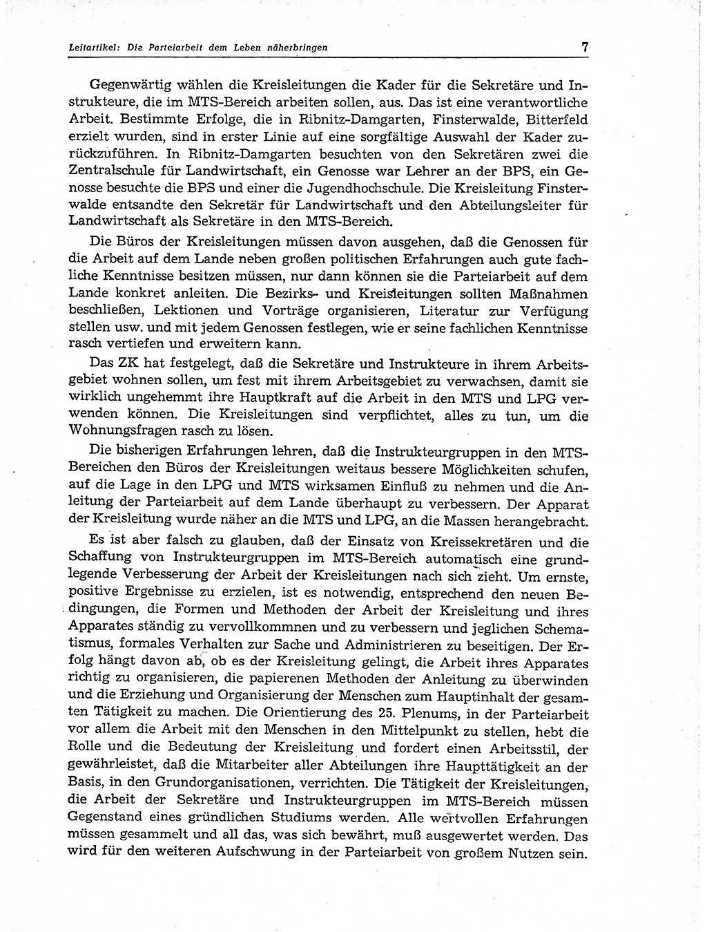Neuer Weg (NW), Organ des Zentralkomitees (ZK) der SED (Sozialistische Einheitspartei Deutschlands) für Fragen des Parteiaufbaus und des Parteilebens, 11. Jahrgang [Deutsche Demokratische Republik (DDR)] 1956, Seite 7 (NW ZK SED DDR 1956, S. 7)