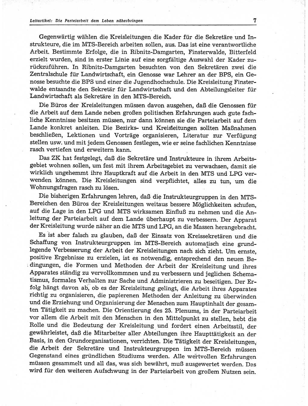 Neuer Weg (NW), Organ des Zentralkomitees (ZK) der SED (Sozialistische Einheitspartei Deutschlands) für Fragen des Parteiaufbaus und des Parteilebens, 11. Jahrgang [Deutsche Demokratische Republik (DDR)] 1956, Seite 7 (NW ZK SED DDR 1956, S. 7)