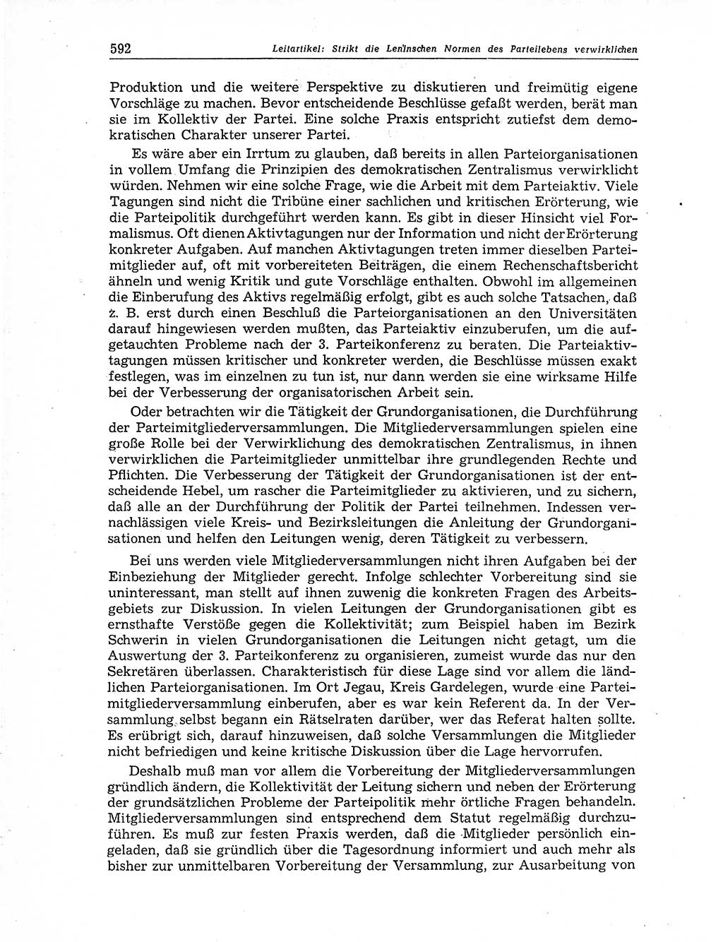 Neuer Weg (NW), Organ des Zentralkomitees (ZK) der SED (Sozialistische Einheitspartei Deutschlands) für Fragen des Parteiaufbaus und des Parteilebens, 11. Jahrgang [Deutsche Demokratische Republik (DDR)] 1956, Seite 592 (NW ZK SED DDR 1956, S. 592)