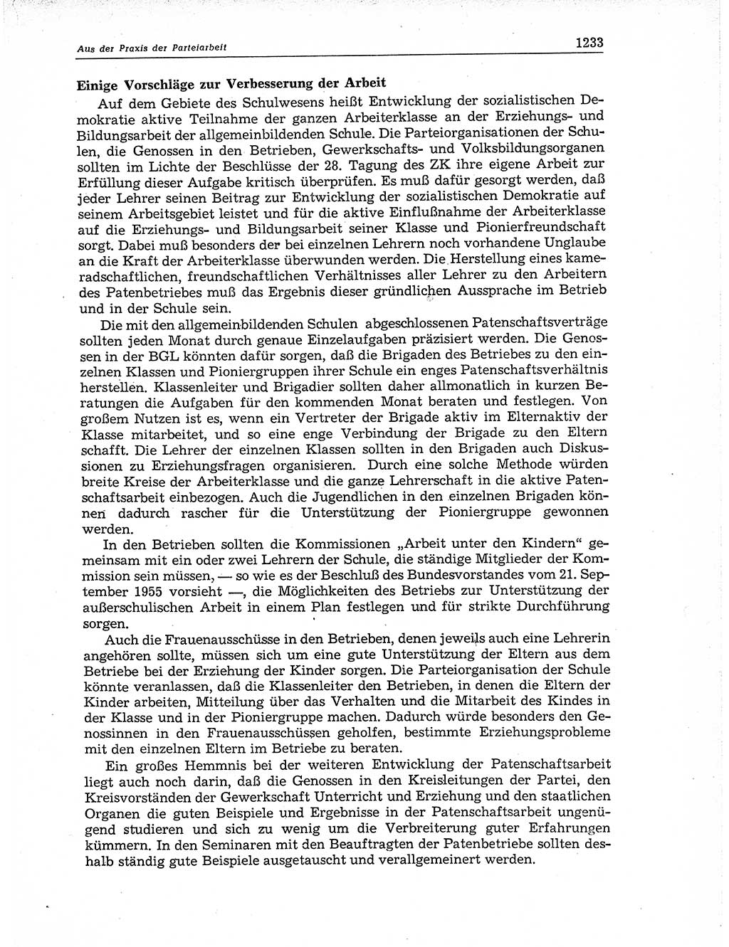 Neuer Weg (NW), Organ des Zentralkomitees (ZK) der SED (Sozialistische Einheitspartei Deutschlands) für Fragen des Parteiaufbaus und des Parteilebens, 11. Jahrgang [Deutsche Demokratische Republik (DDR)] 1956, Seite 1233 (NW ZK SED DDR 1956, S. 1233)