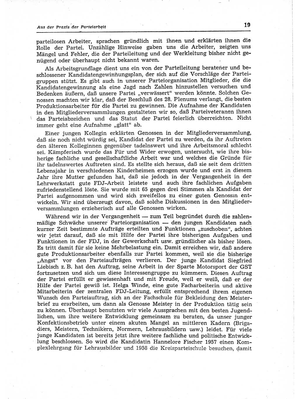 Neuer Weg (NW), Organ des Zentralkomitees (ZK) der SED (Sozialistische Einheitspartei Deutschlands) für Fragen des Parteiaufbaus und des Parteilebens, 12. Jahrgang [Deutsche Demokratische Republik (DDR)] 1957, Seite 19 (NW ZK SED DDR 1957, S. 19)