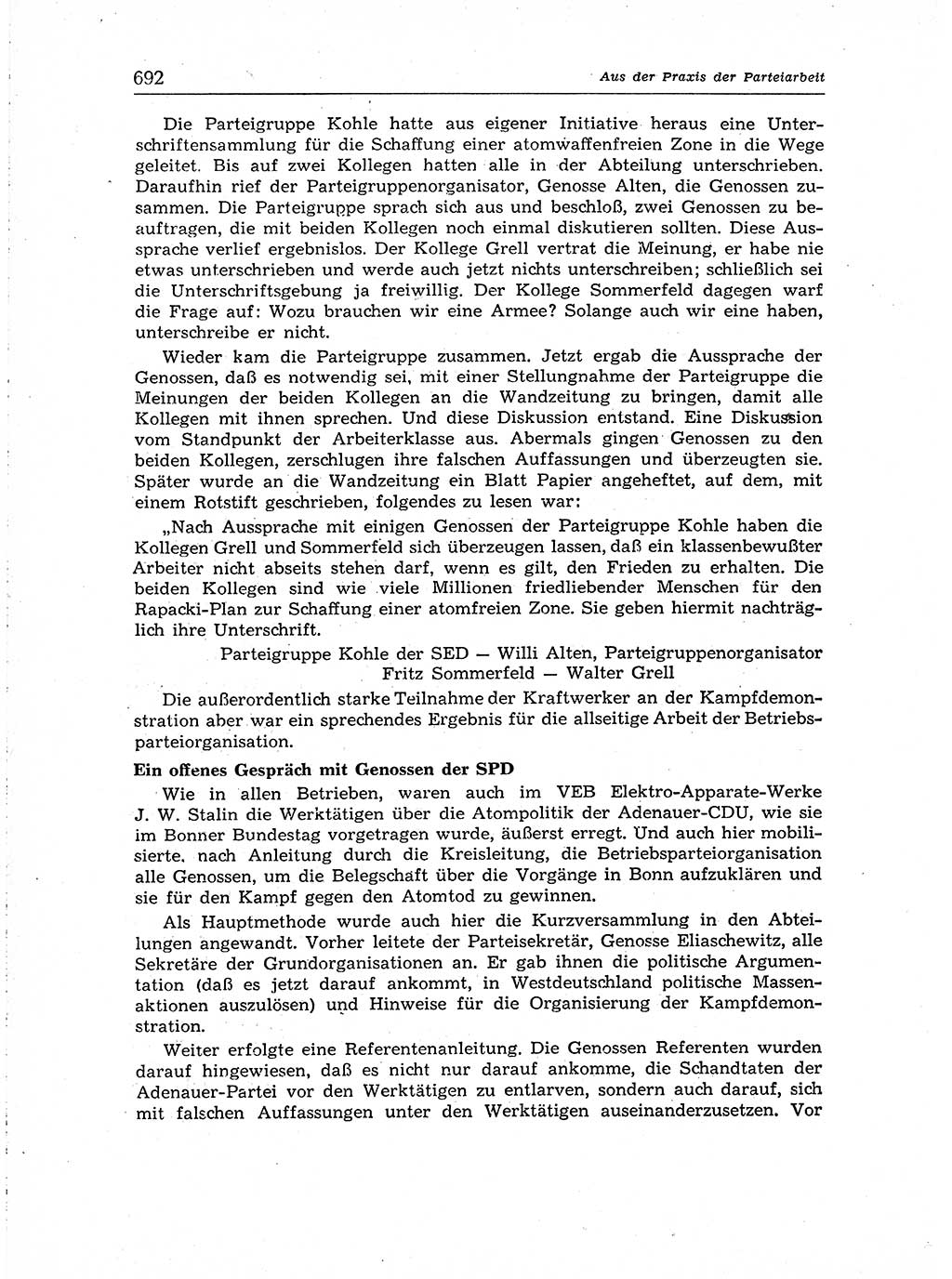 Neuer Weg (NW), Organ des Zentralkomitees (ZK) der SED (Sozialistische Einheitspartei Deutschlands) für Fragen des Parteiaufbaus und des Parteilebens, [Deutsche Demokratische Republik (DDR)] 13. Jahrgang 1958, Seite 692 (NW ZK SED DDR 1958, S. 692)