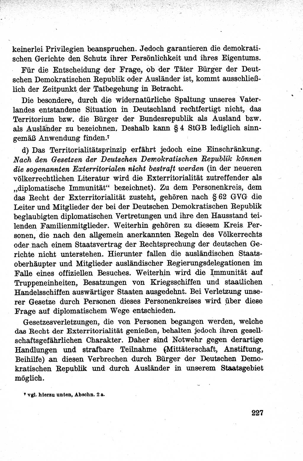 Lehrbuch des Strafrechts der Deutschen Demokratischen Republik (DDR), Allgemeiner Teil 1959, Seite 227 (Lb. Strafr. DDR AT 1959, S. 227)