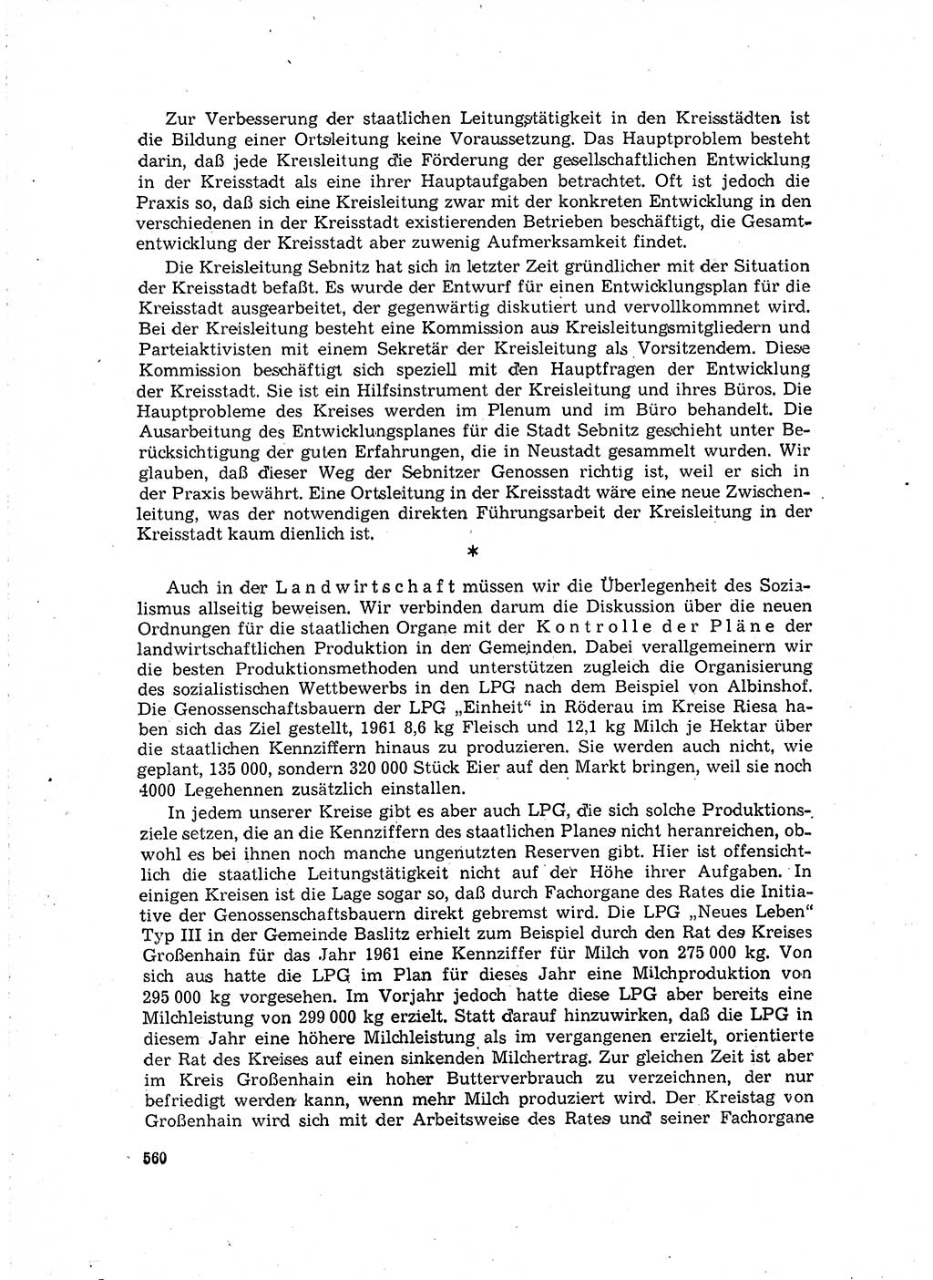 Neuer Weg (NW), Organ des Zentralkomitees (ZK) der SED (Sozialistische Einheitspartei Deutschlands) für Fragen des Parteilebens, 16. Jahrgang [Deutsche Demokratische Republik (DDR)] 1961, Seite 560 (NW ZK SED DDR 1961, S. 560)