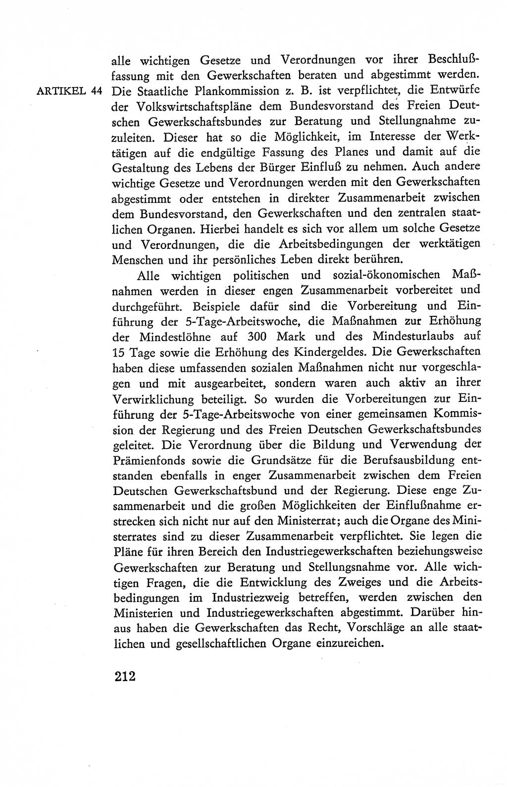 Verfassung der Deutschen Demokratischen Republik (DDR), Dokumente, Kommentar 1969, Band 2, Seite 212 (Verf. DDR Dok. Komm. 1969, Bd. 2, S. 212)