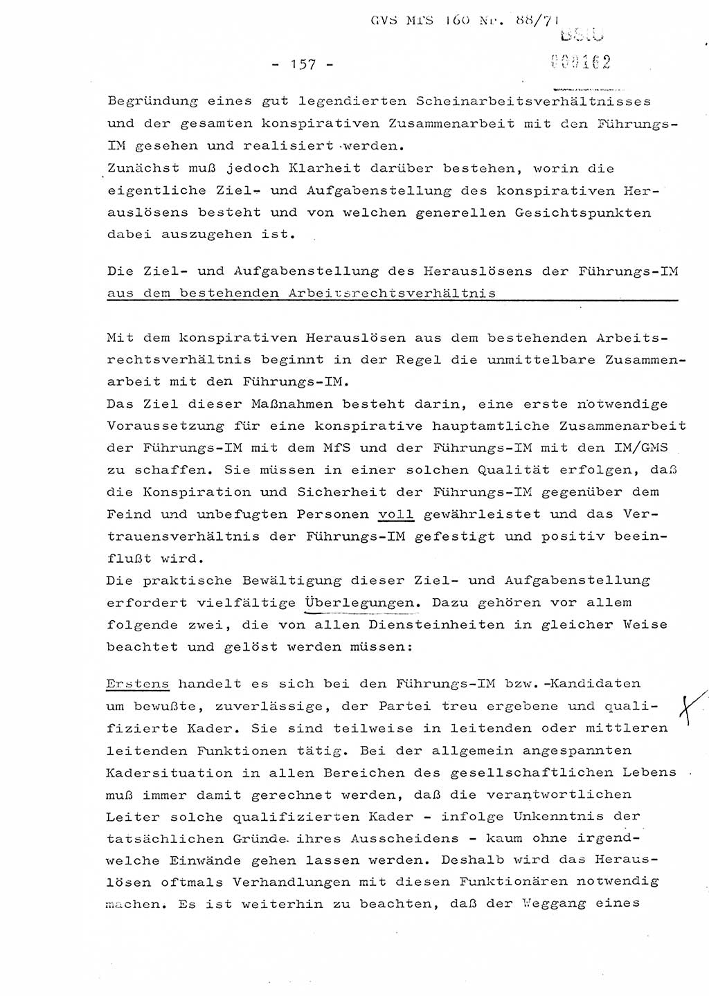 Dissertation Oberstleutnant Josef Schwarz (BV Schwerin), Major Fritz Amm (JHS), Hauptmann Peter Gräßler (JHS), Ministerium für Staatssicherheit (MfS) [Deutsche Demokratische Republik (DDR)], Juristische Hochschule (JHS), Geheime Verschlußsache (GVS) 160-88/71, Potsdam 1972, Seite 157 (Diss. MfS DDR JHS GVS 160-88/71 1972, S. 157)