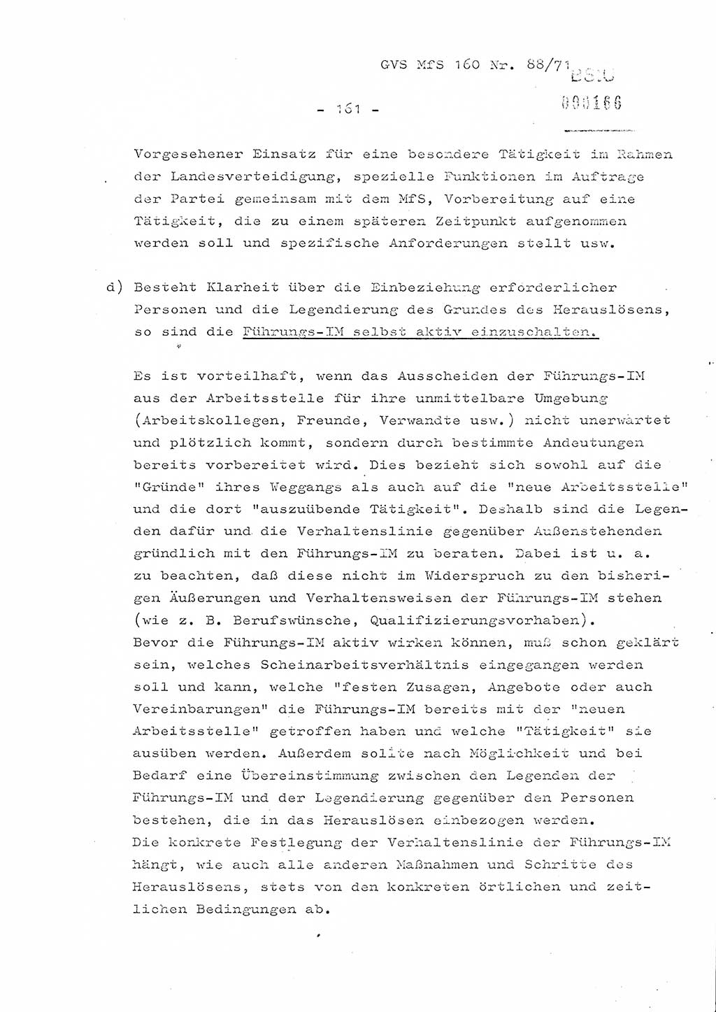 Dissertation Oberstleutnant Josef Schwarz (BV Schwerin), Major Fritz Amm (JHS), Hauptmann Peter Gräßler (JHS), Ministerium für Staatssicherheit (MfS) [Deutsche Demokratische Republik (DDR)], Juristische Hochschule (JHS), Geheime Verschlußsache (GVS) 160-88/71, Potsdam 1972, Seite 161 (Diss. MfS DDR JHS GVS 160-88/71 1972, S. 161)