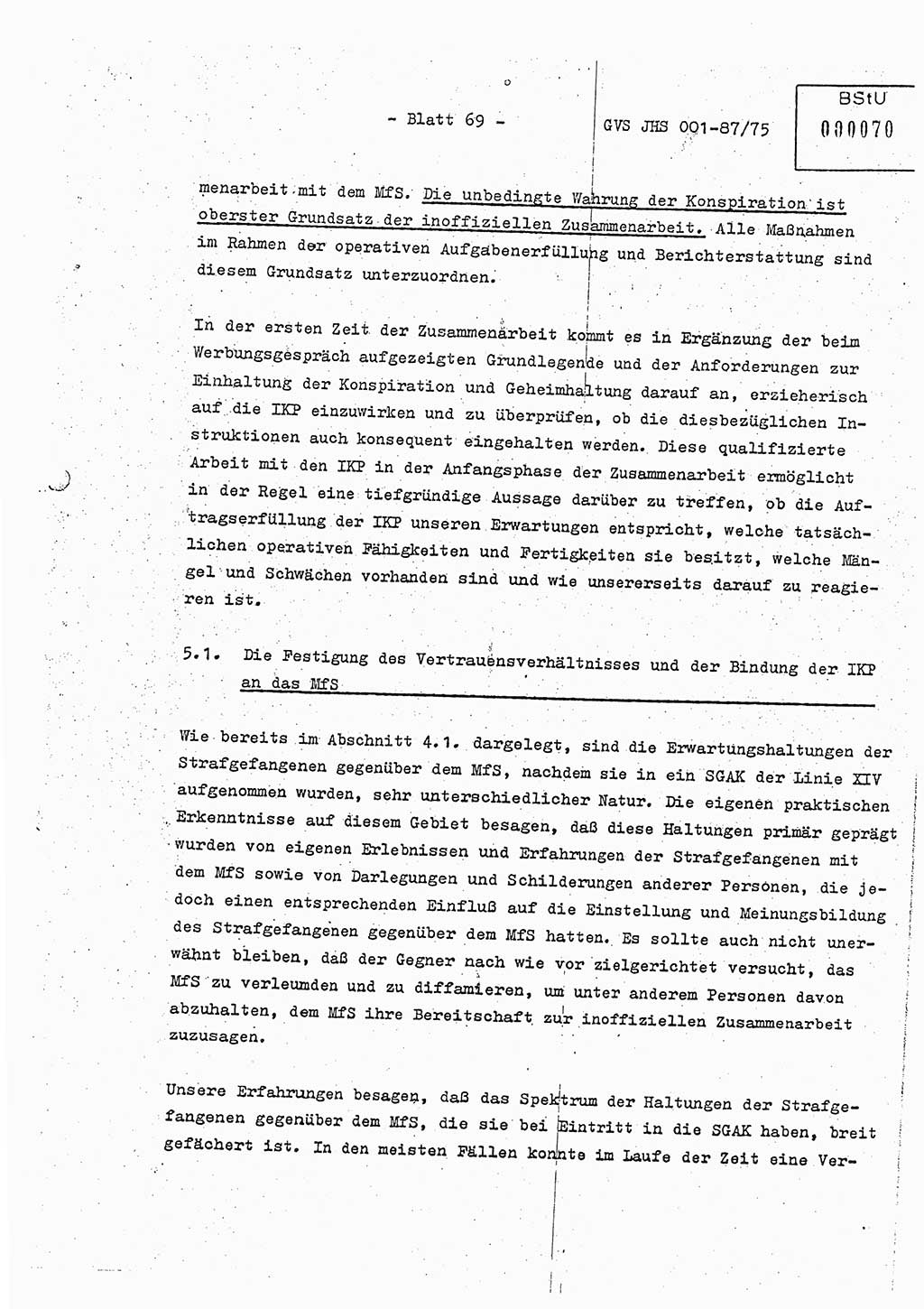 Diplomarbeit Hauptmann Volkmar Heinz (Abt. ⅩⅣ), Oberleutnant Lothar Rüdiger (BV Lpz. Abt. Ⅺ), Ministerium für Staatssicherheit (MfS) [Deutsche Demokratische Republik (DDR)], Juristische Hochschule (JHS), Geheime Verschlußsache (GVS) o001-87/75, Potsdam 1975, Seite 69 (Dipl.-Arb. MfS DDR JHS GVS o001-87/75 1975, S. 69)