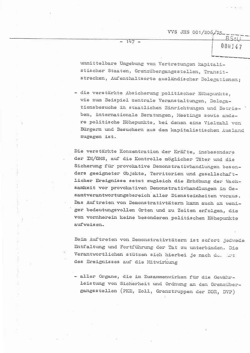 Organisierung der Vorbeugung, Aufklärung und Verhinderung des ungesetzlichen Verlassens der DDR und der Bekämpfung des staatsfeindlichen Menschenhandels, Schulungsmaterial, Ministerium für Staatssicherheit (MfS) [Deutsche Demokratische Republik (DDR)], Juristische Hochschule (JHS), Vertrauliche Verschlußsache (VVS) 001-206/75, Potsdam 1975, Seite 147 (Sch.-Mat. MfS DDR JHS VVS 001-206/75 1975, S. 147)