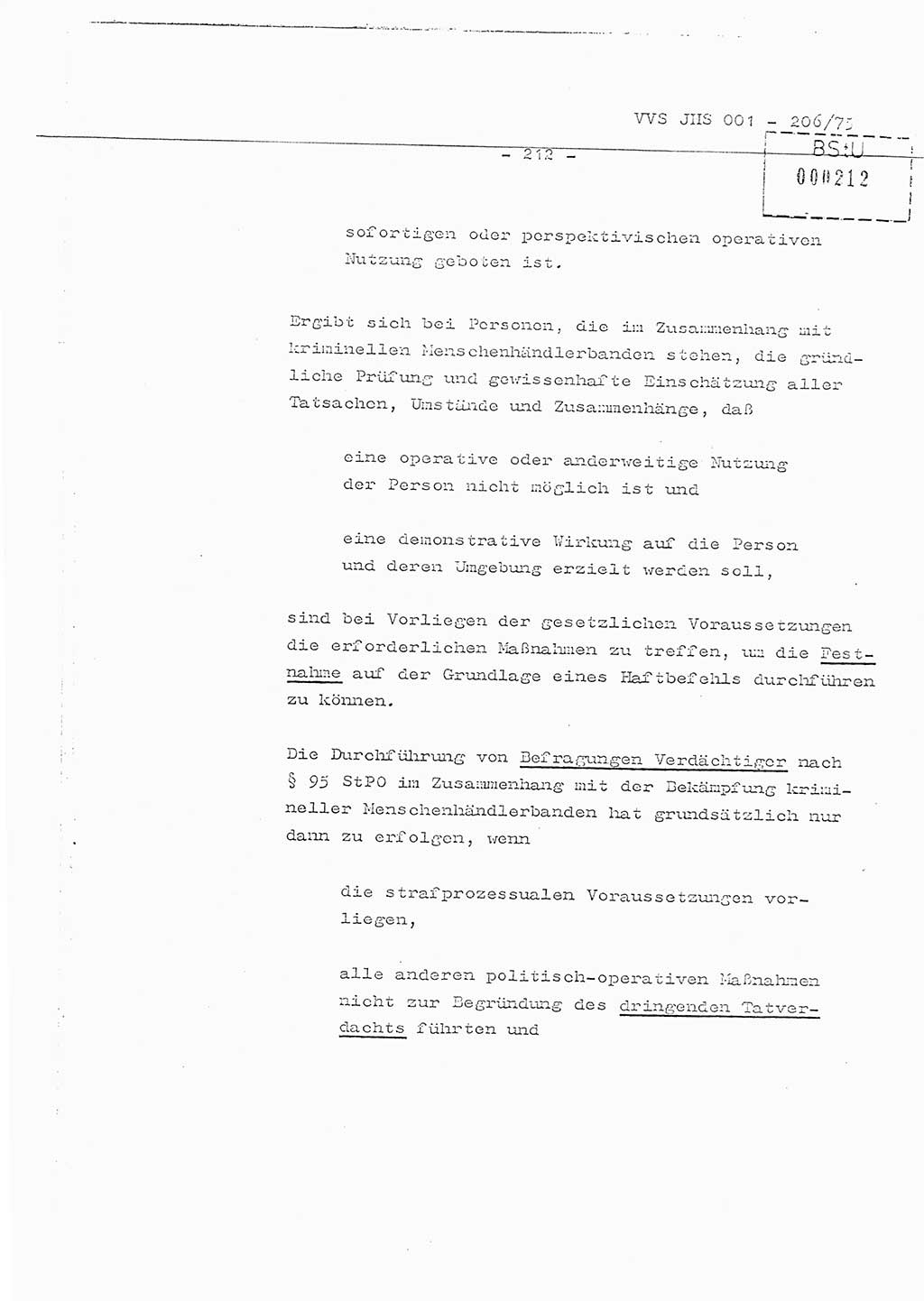 Organisierung der Vorbeugung, Aufklärung und Verhinderung des ungesetzlichen Verlassens der DDR und der Bekämpfung des staatsfeindlichen Menschenhandels, Schulungsmaterial, Ministerium für Staatssicherheit (MfS) [Deutsche Demokratische Republik (DDR)], Juristische Hochschule (JHS), Vertrauliche Verschlußsache (VVS) 001-206/75, Potsdam 1975, Seite 212 (Sch.-Mat. MfS DDR JHS VVS 001-206/75 1975, S. 212)