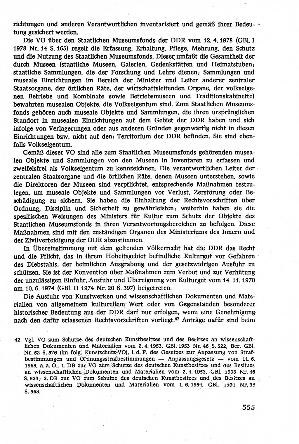 Verwaltungsrecht [Deutsche Demokratische Republik (DDR)], Lehrbuch 1979, Seite 555 (Verw.-R. DDR Lb. 1979, S. 555)