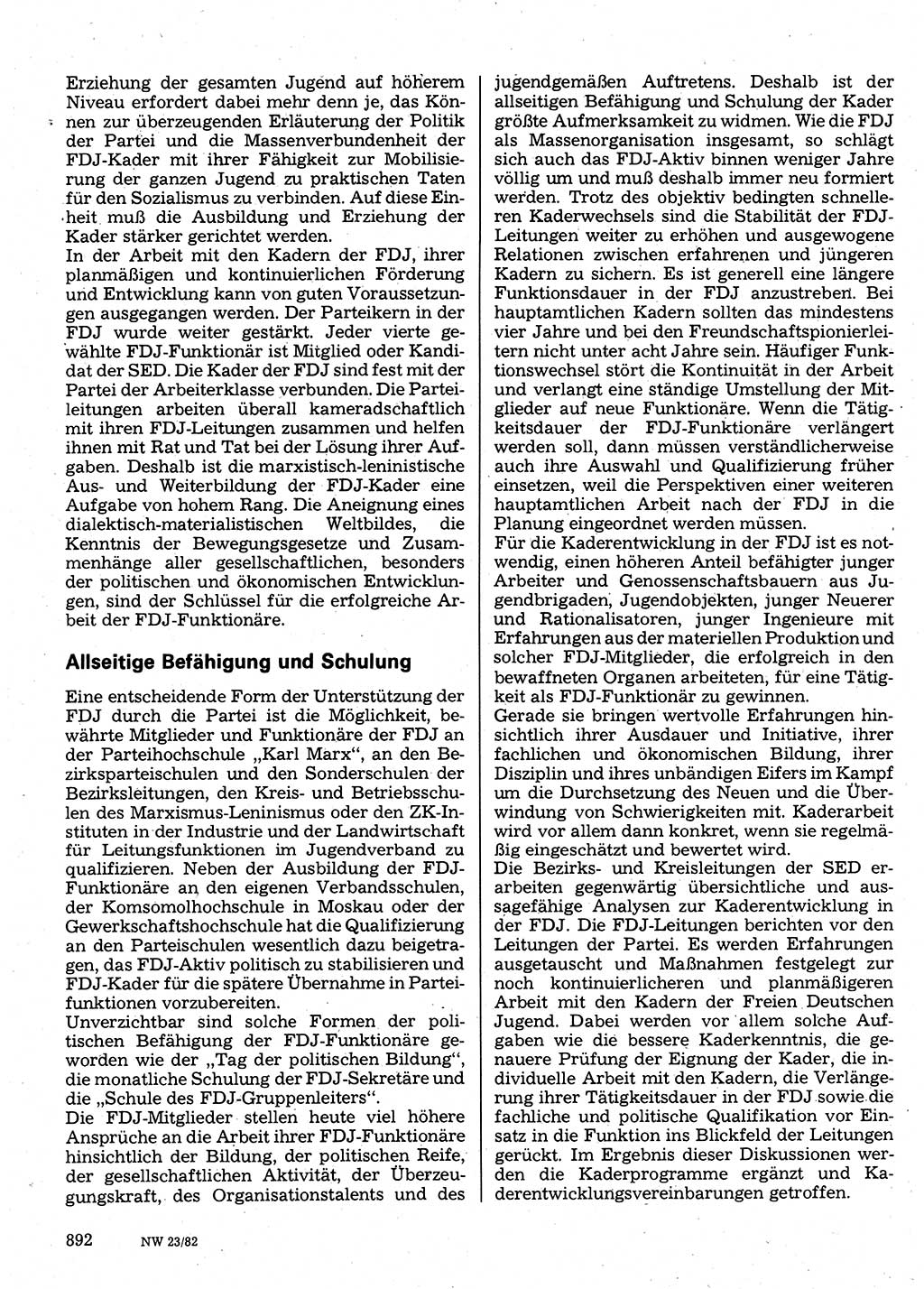 Neuer Weg (NW), Organ des Zentralkomitees (ZK) der SED (Sozialistische Einheitspartei Deutschlands) für Fragen des Parteilebens, 37. Jahrgang [Deutsche Demokratische Republik (DDR)] 1982, Seite 892 (NW ZK SED DDR 1982, S. 892)