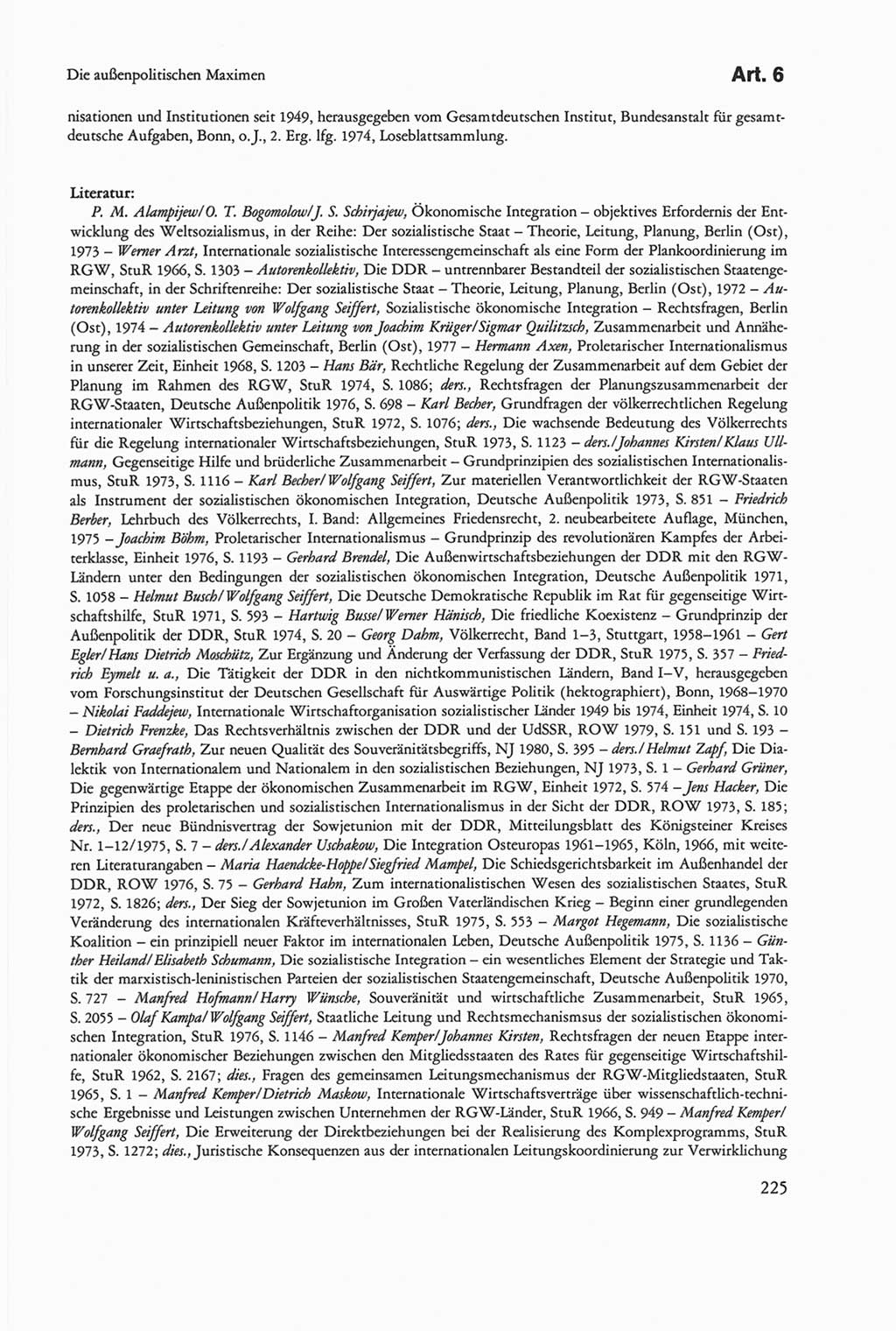 Die sozialistische Verfassung der Deutschen Demokratischen Republik (DDR), Kommentar 1982, Seite 225 (Soz. Verf. DDR Komm. 1982, S. 225)