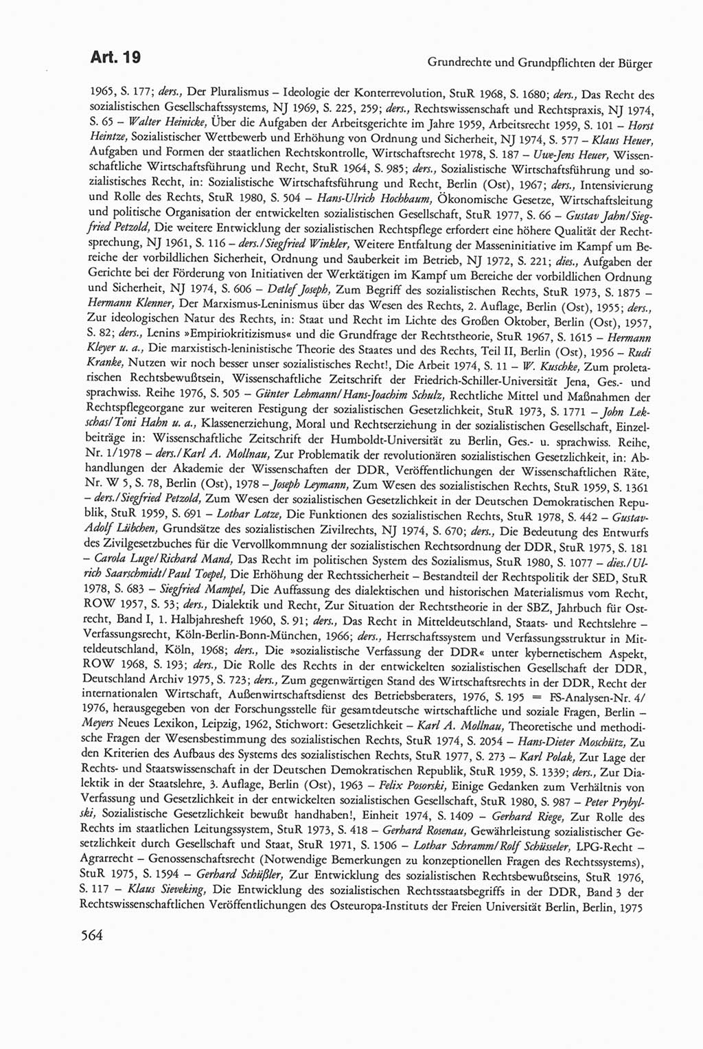 Die sozialistische Verfassung der Deutschen Demokratischen Republik (DDR), Kommentar 1982, Seite 564 (Soz. Verf. DDR Komm. 1982, S. 564)