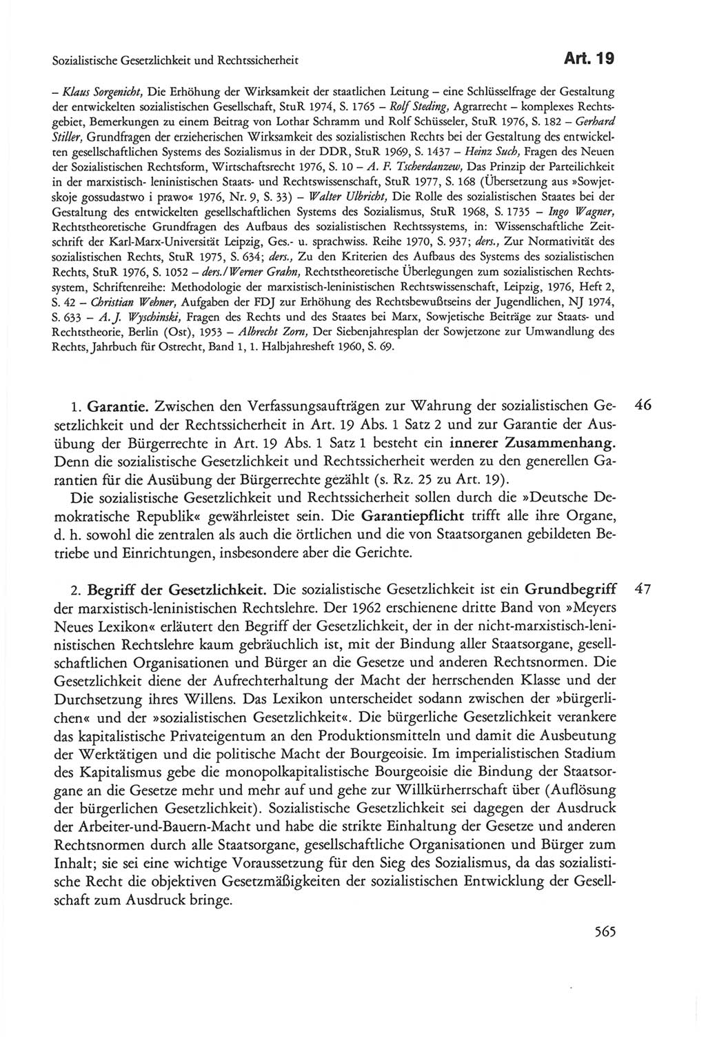 Die sozialistische Verfassung der Deutschen Demokratischen Republik (DDR), Kommentar 1982, Seite 565 (Soz. Verf. DDR Komm. 1982, S. 565)