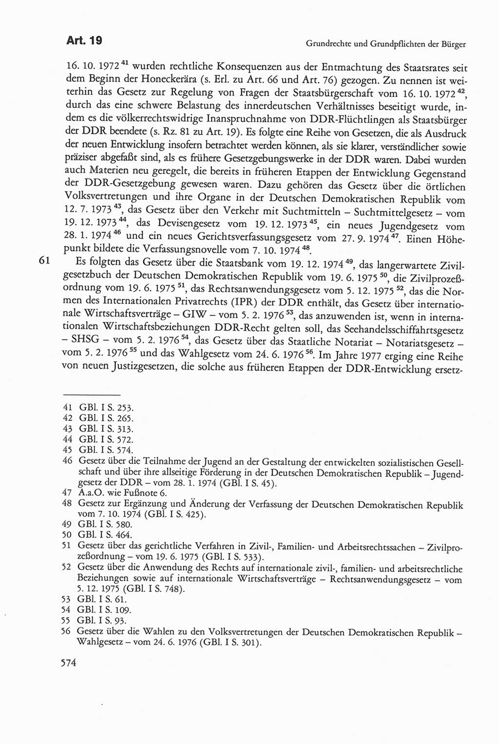 Die sozialistische Verfassung der Deutschen Demokratischen Republik (DDR), Kommentar 1982, Seite 574 (Soz. Verf. DDR Komm. 1982, S. 574)