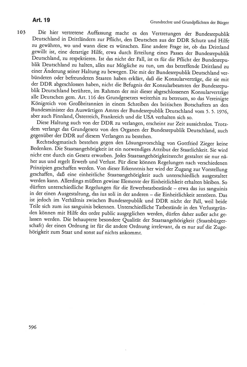Die sozialistische Verfassung der Deutschen Demokratischen Republik (DDR), Kommentar 1982, Seite 596 (Soz. Verf. DDR Komm. 1982, S. 596)