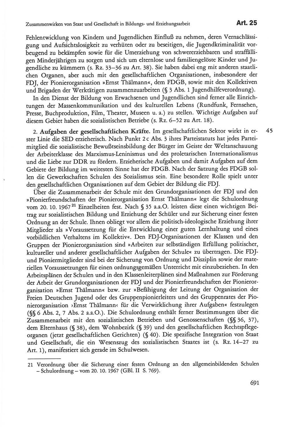 Die sozialistische Verfassung der Deutschen Demokratischen Republik (DDR), Kommentar 1982, Seite 691 (Soz. Verf. DDR Komm. 1982, S. 691)