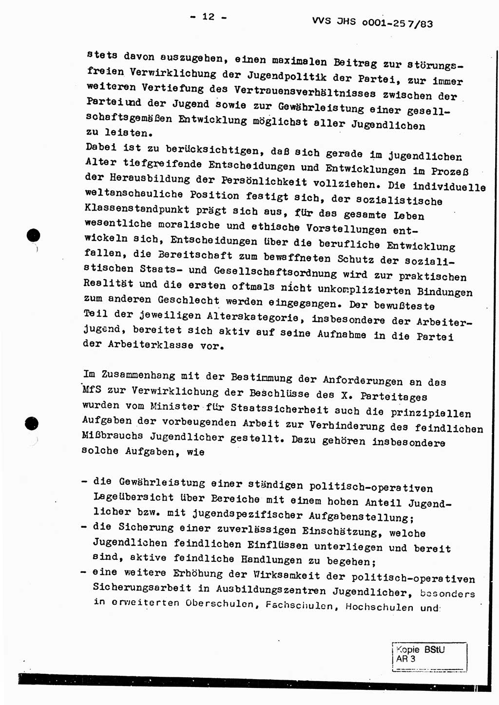 Dissertation, Oberst Helmut Lubas (BV Mdg.), Oberstleutnant Manfred Eschberger (HA IX), Oberleutnant Hans-Jürgen Ludwig (JHS), Ministerium für Staatssicherheit (MfS) [Deutsche Demokratische Republik (DDR)], Juristische Hochschule (JHS), Vertrauliche Verschlußsache (VVS) o001-257/83, Potsdam 1983, Seite 12 (Diss. MfS DDR JHS VVS o001-257/83 1983, S. 12)