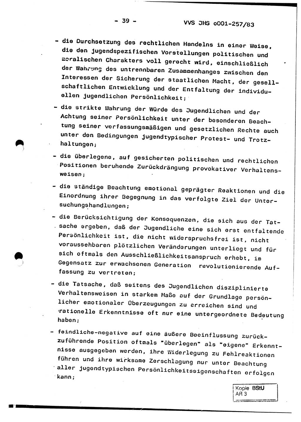 Dissertation, Oberst Helmut Lubas (BV Mdg.), Oberstleutnant Manfred Eschberger (HA IX), Oberleutnant Hans-Jürgen Ludwig (JHS), Ministerium für Staatssicherheit (MfS) [Deutsche Demokratische Republik (DDR)], Juristische Hochschule (JHS), Vertrauliche Verschlußsache (VVS) o001-257/83, Potsdam 1983, Seite 39 (Diss. MfS DDR JHS VVS o001-257/83 1983, S. 39)