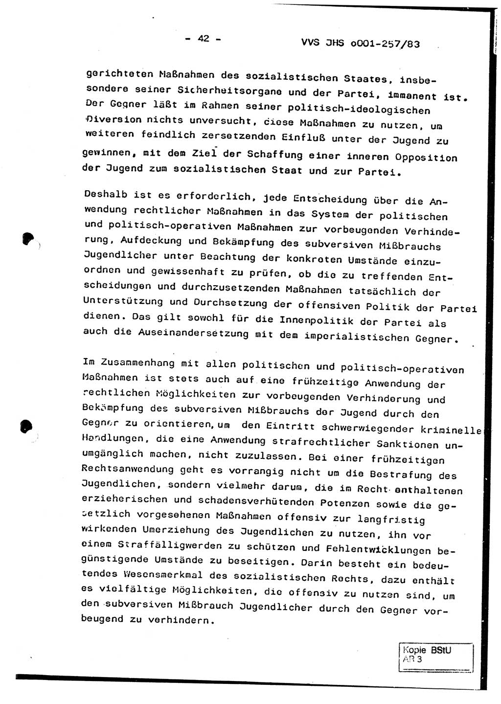 Dissertation, Oberst Helmut Lubas (BV Mdg.), Oberstleutnant Manfred Eschberger (HA IX), Oberleutnant Hans-Jürgen Ludwig (JHS), Ministerium für Staatssicherheit (MfS) [Deutsche Demokratische Republik (DDR)], Juristische Hochschule (JHS), Vertrauliche Verschlußsache (VVS) o001-257/83, Potsdam 1983, Seite 42 (Diss. MfS DDR JHS VVS o001-257/83 1983, S. 42)