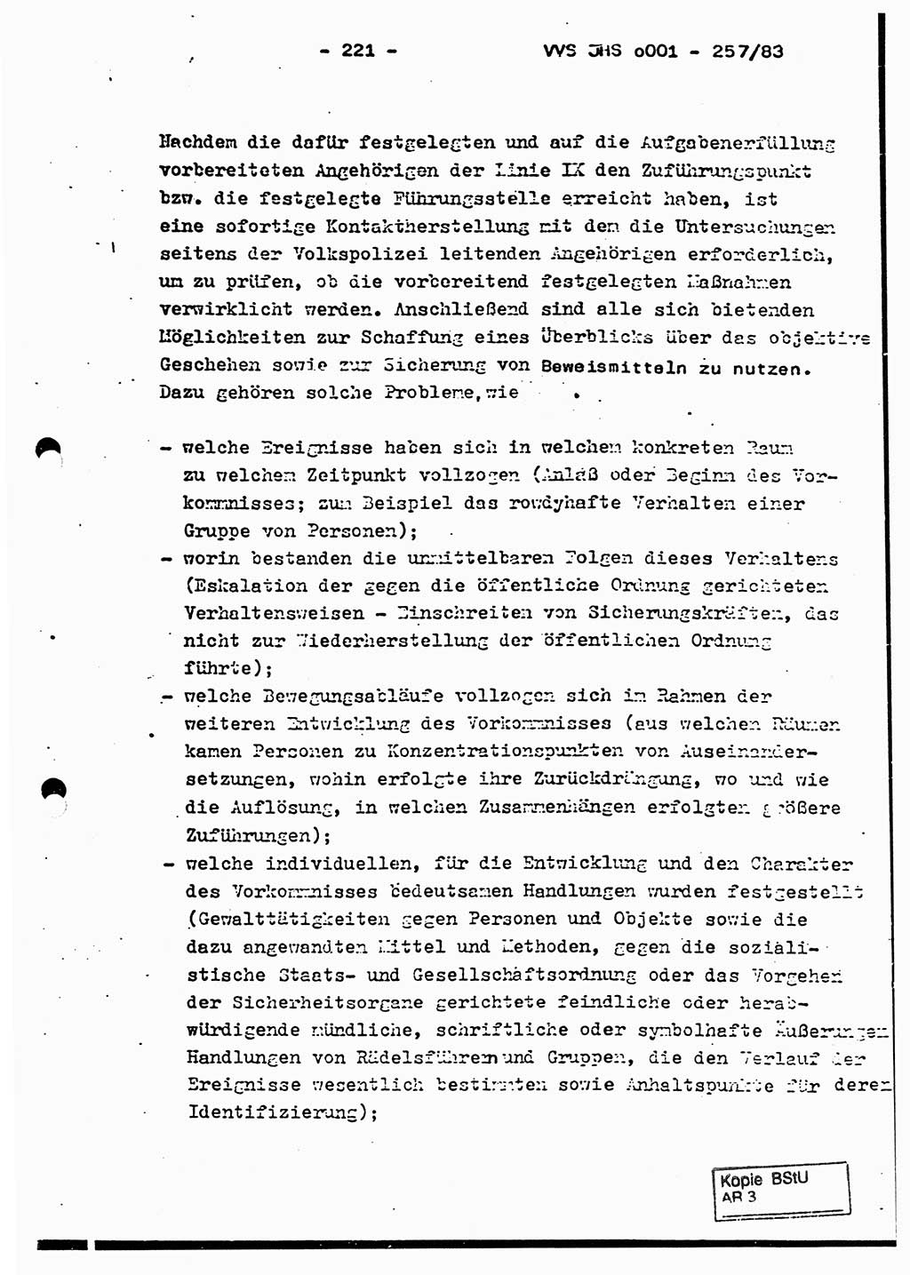 Dissertation, Oberst Helmut Lubas (BV Mdg.), Oberstleutnant Manfred Eschberger (HA IX), Oberleutnant Hans-Jürgen Ludwig (JHS), Ministerium für Staatssicherheit (MfS) [Deutsche Demokratische Republik (DDR)], Juristische Hochschule (JHS), Vertrauliche Verschlußsache (VVS) o001-257/83, Potsdam 1983, Seite 221 (Diss. MfS DDR JHS VVS o001-257/83 1983, S. 221)