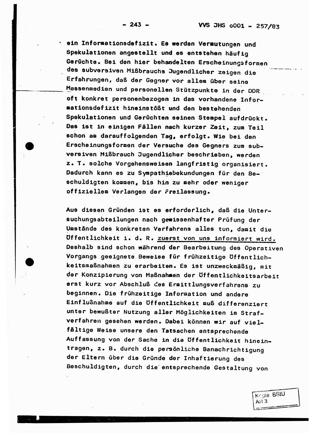 Dissertation, Oberst Helmut Lubas (BV Mdg.), Oberstleutnant Manfred Eschberger (HA IX), Oberleutnant Hans-Jürgen Ludwig (JHS), Ministerium für Staatssicherheit (MfS) [Deutsche Demokratische Republik (DDR)], Juristische Hochschule (JHS), Vertrauliche Verschlußsache (VVS) o001-257/83, Potsdam 1983, Seite 243 (Diss. MfS DDR JHS VVS o001-257/83 1983, S. 243)