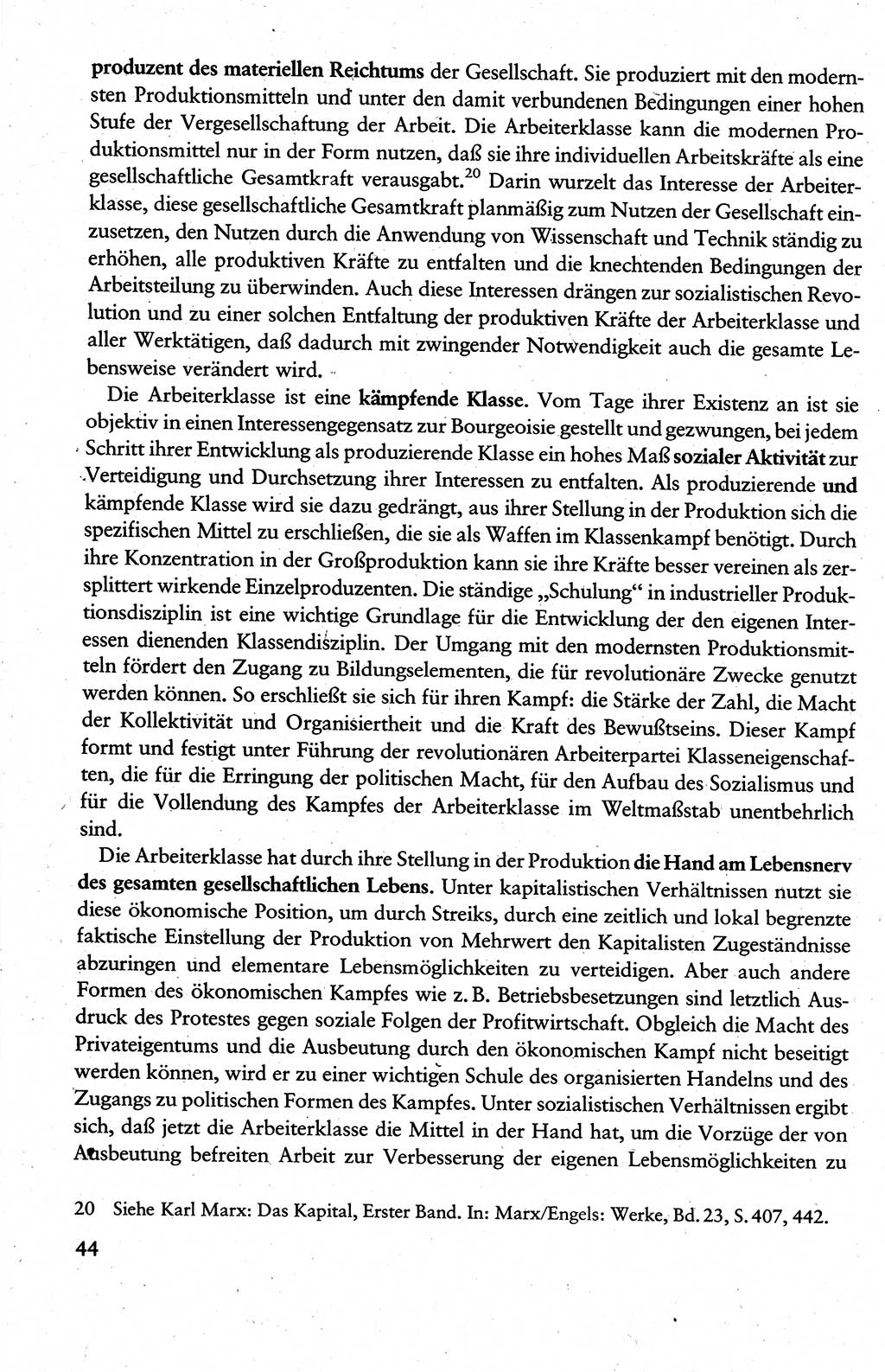 Wissenschaftlicher Kommunismus [Deutsche Demokratische Republik (DDR)], Lehrbuch für das marxistisch-leninistische Grundlagenstudium 1983, Seite 44 (Wiss. Komm. DDR Lb. 1983, S. 44)