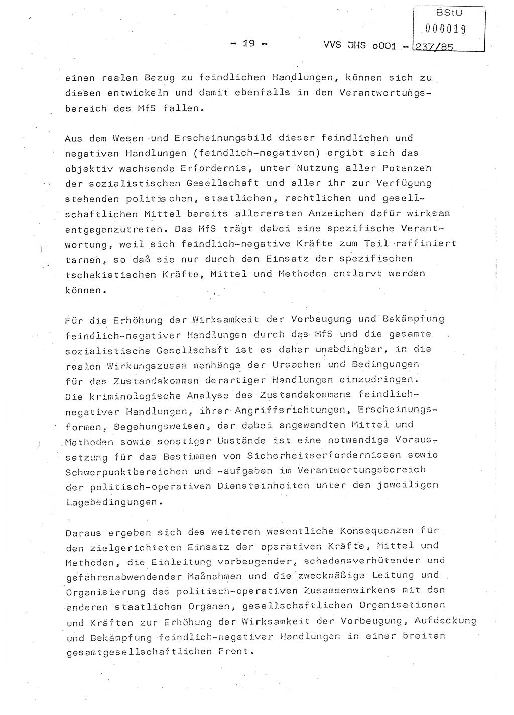 Dissertation Oberstleutnant Peter Jakulski (JHS), Oberstleutnat Christian Rudolph (HA Ⅸ), Major Horst Böttger (ZMD), Major Wolfgang Grüneberg (JHS), Major Albert Meutsch (JHS), Ministerium für Staatssicherheit (MfS) [Deutsche Demokratische Republik (DDR)], Juristische Hochschule (JHS), Vertrauliche Verschlußsache (VVS) o001-237/85, Potsdam 1985, Seite 19 (Diss. MfS DDR JHS VVS o001-237/85 1985, S. 19)