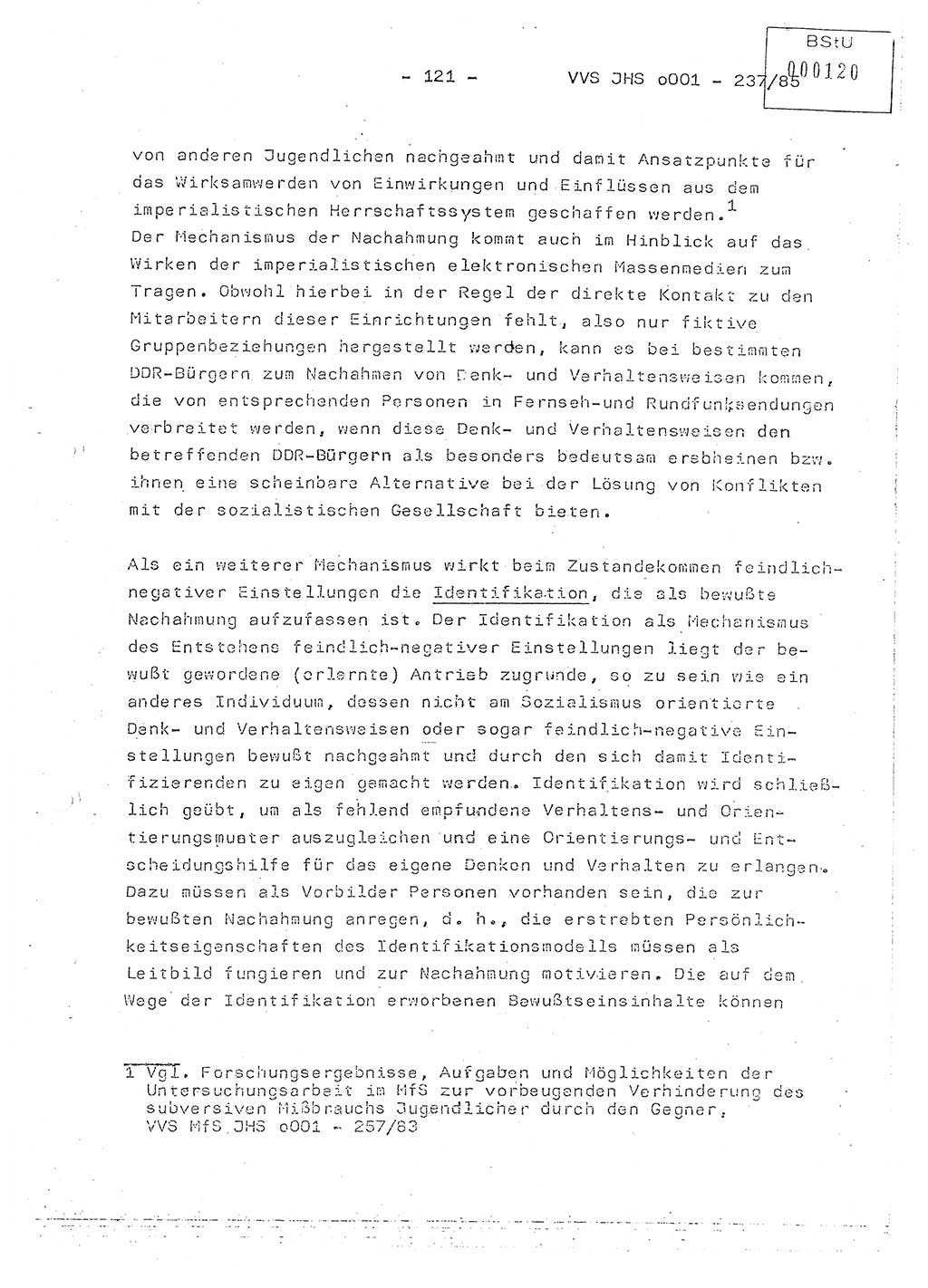 Dissertation Oberstleutnant Peter Jakulski (JHS), Oberstleutnat Christian Rudolph (HA Ⅸ), Major Horst Böttger (ZMD), Major Wolfgang Grüneberg (JHS), Major Albert Meutsch (JHS), Ministerium für Staatssicherheit (MfS) [Deutsche Demokratische Republik (DDR)], Juristische Hochschule (JHS), Vertrauliche Verschlußsache (VVS) o001-237/85, Potsdam 1985, Seite 121 (Diss. MfS DDR JHS VVS o001-237/85 1985, S. 121)