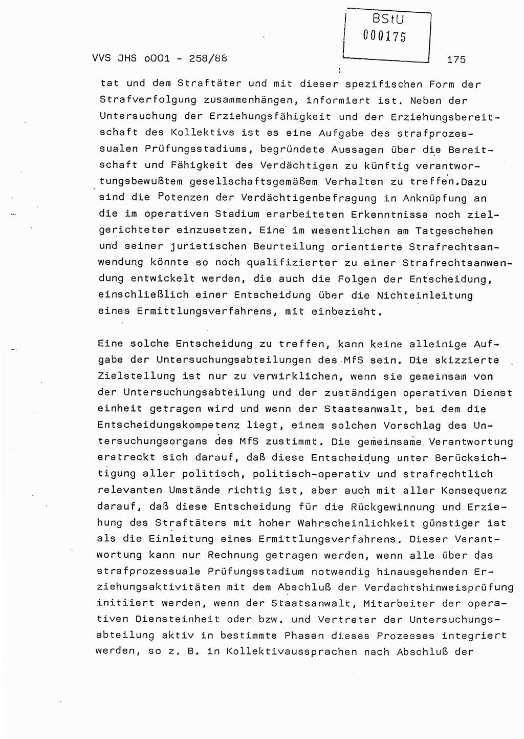 Dissertation, Oberleutnant Uwe Kärsten (JHS), Hauptmann Dr. Joachim Henkel (JHS), Oberstleutnant Werner Mählitz (Leiter der Abt. Ⅸ BV Rostock), Oberstleutnant Jürgen Tröge (HA Ⅸ/AKG), Oberstleutnant Winfried Ziegler (HA Ⅸ/9), Major Wolf-Rüdiger Wurzler (JHS), Ministerium für Staatssicherheit (MfS) [Deutsche Demokratische Republik (DDR)], Juristische Hochschule (JHS), Vertrauliche Verschlußsache (VVS) o001-258/88, Potsdam 1988, Seite 175 (Diss. MfS DDR JHS VVS o001-258/88 1988, S. 175)